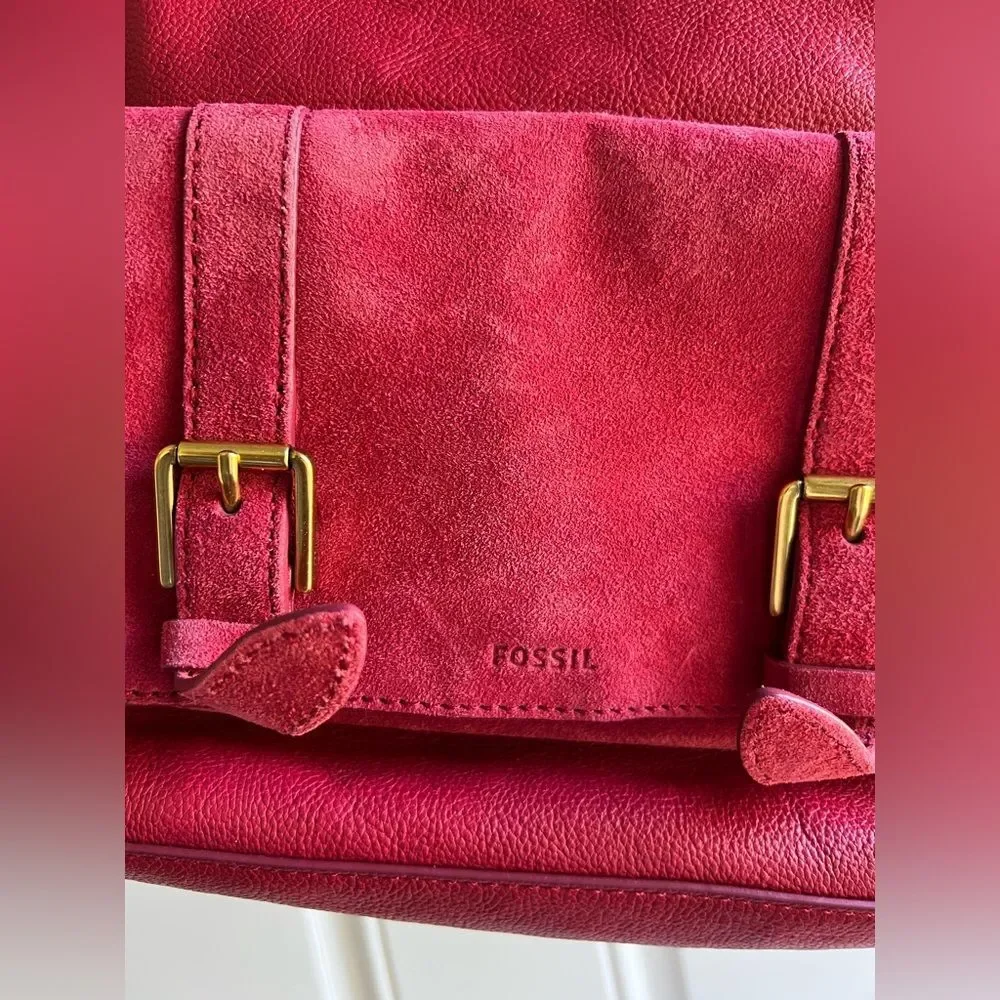 Fossil Women's Cleo Leather Hobo Shoulder Bag in Red Velvet